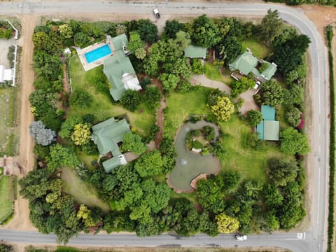 Property building, Day, Bird's eye view, Garden, Garden view