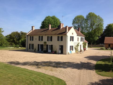 Facade/entrance, Garden