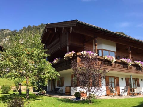 Haus am Wiesbach Apartment in Salzburgerland