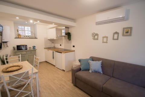 Appartamento a 90 metri dal mare Apartment in Varazze