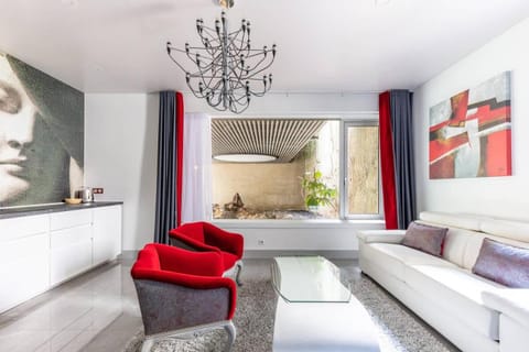 Living room, Seating area, kitchen