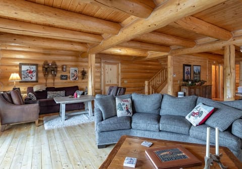 Elk Meadow Lodge: Luxury Log Home, Hot Tub House in Keystone
