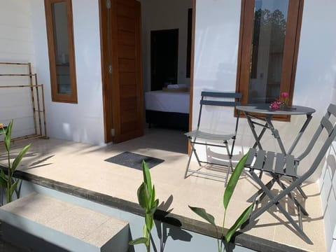 3 Monkeys Lembongan Studio apartments gym recovery centre Apartment in Nusapenida