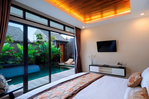 Bed, Natural landscape, Garden, TV and multimedia, View (from property/room), Bedroom, Garden view, Pool view, Swimming pool