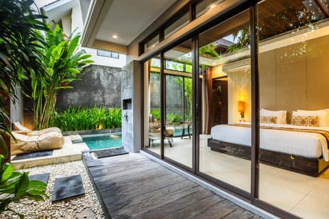 Garden, Photo of the whole room, Bedroom, Garden view, Pool view, Swimming pool