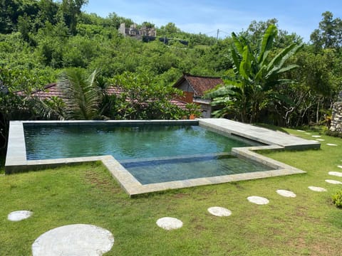Swimming pool, Swimming pool
