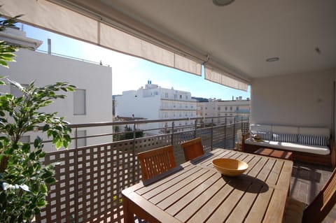 Property building, Balcony/Terrace