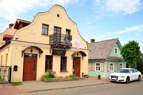 Property building, Restaurant/places to eat, Facade/entrance
