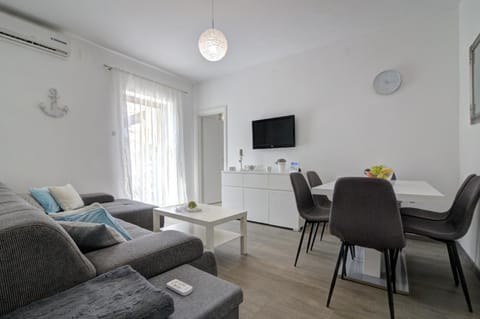 Apartman Luka Apartment in Lika-Senj County