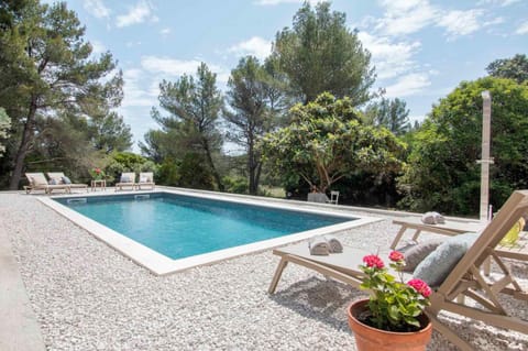 Pool view, Swimming pool, sunbed