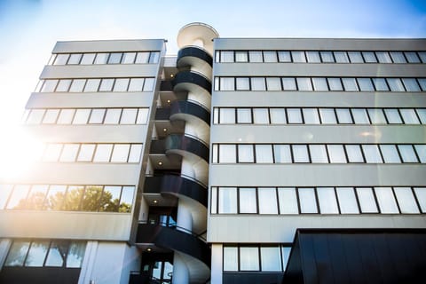 Property building, Facade/entrance, Bird's eye view