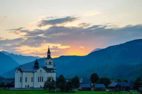 Nearby landmark, Neighbourhood, Mountain view, Sunset