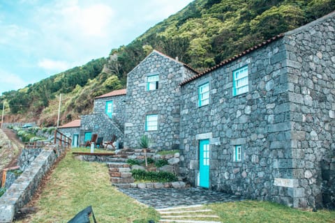 Garden, Garden view, Mountain view, Street view