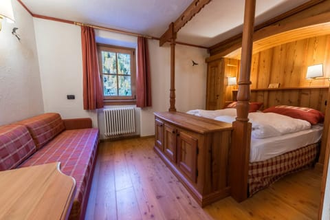 Rifugio Lago Nambino Bed and Breakfast in Province of Brescia