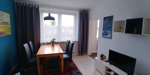 Living room, Photo of the whole room