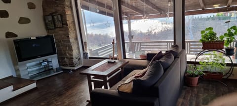 Living room, Lake view, Landmark view