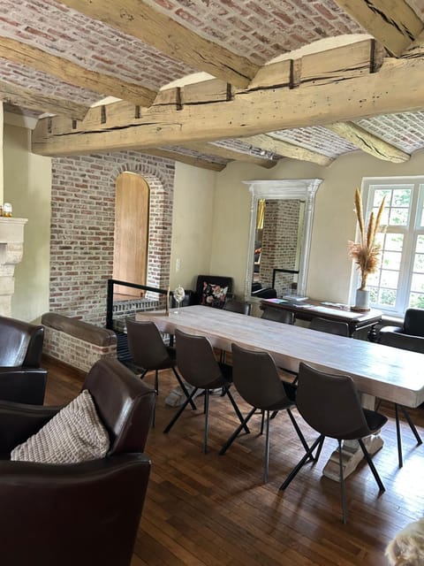 Holiday Home 'T Wildenburgs Klaverhuys Villa in Flanders