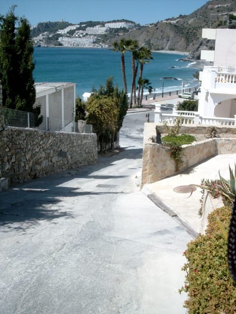 Neighbourhood, Other, Beach