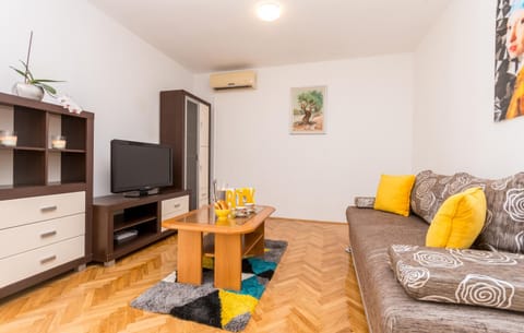 Apartment Pavla with pool Apartment in Zadar