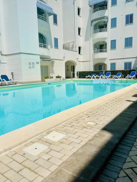 Property building, Pool view