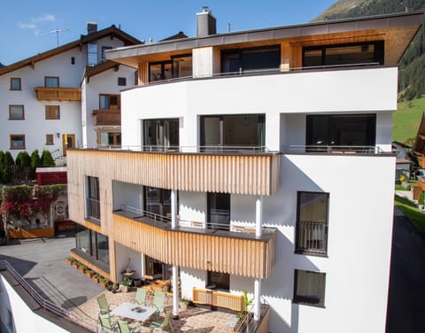 Day, Summer, On site