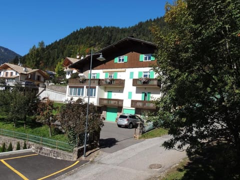 Appartamento Casa Fia per gruppi e famiglie Apartment in Trentino-South Tyrol