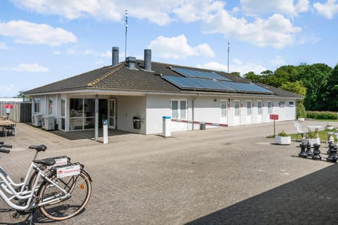Property building, Cycling