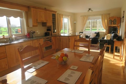INGLEWOOD - Ballina - Crossmolina - County Mayo - Sleeps 8 - Sister property to Thistledown House in County Mayo