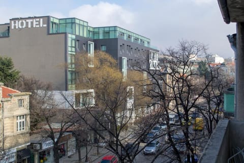 Nearby landmark, Neighbourhood, City view, Street view