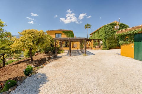 Property building, Garden