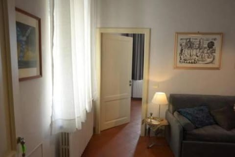 Central and cozy apartment in Lucca Apartment in Capannori