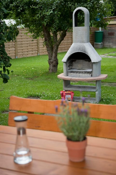 BBQ facilities, Garden