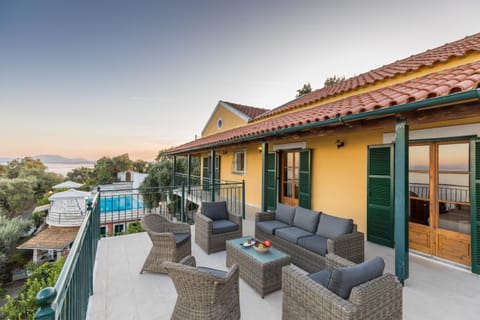 Property building, Natural landscape, View (from property/room), Balcony/Terrace, Seating area, Pool view, Swimming pool