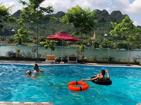 Day, Natural landscape, Mountain view, Swimming pool