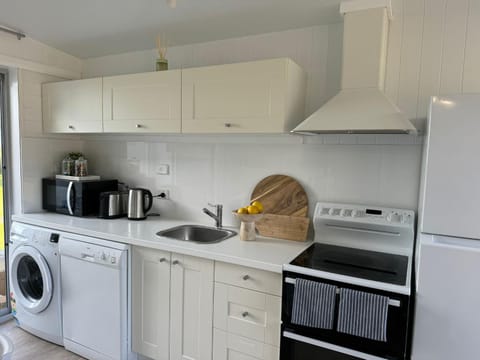 Beach Hut Scamander House in Scamander