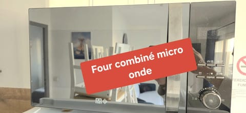 t2 lumineux avec balcon Apartment in St-Malo