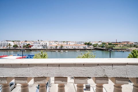 Off site, Balcony/Terrace, City view, River view