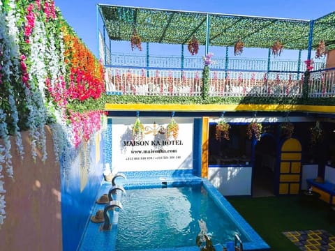 Swimming pool