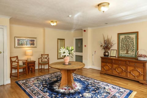 Westbourne Lodge Birmingham Nature lodge in Birmingham