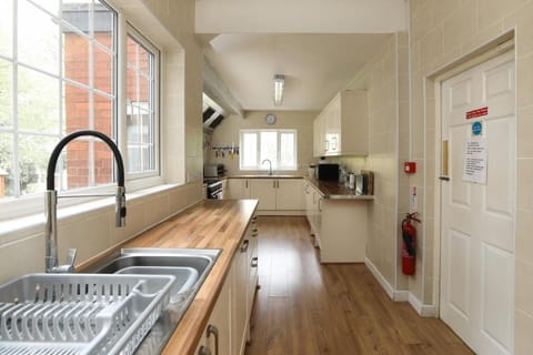 Westbourne Lodge Birmingham Nature lodge in Birmingham