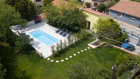 Garden, Swimming pool