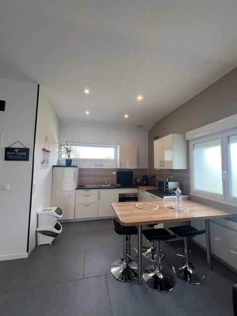 gîte Lemarocha House in Hauts-de-France