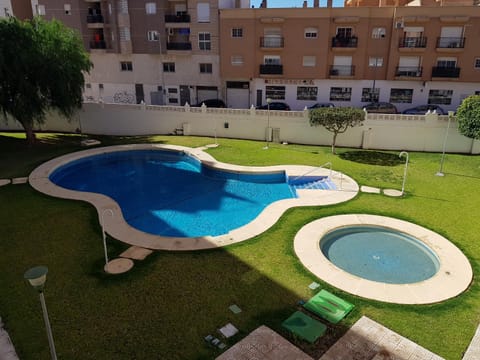 Swimming pool, Swimming pool