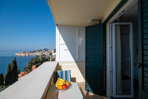 View (from property/room), Balcony/Terrace, Sea view