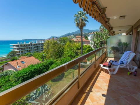 Appartement moderne avec terrasse, parking et WiFi - FR-1-196-178 Apartment in Menton