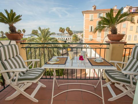 Joli 2P à Menton avec vue sur mer et terrasse - FR-1-196-187 Apartment in Menton