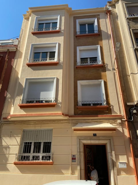 Property building, Facade/entrance