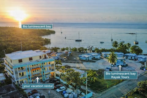 Property building, Nearby landmark, Neighbourhood, Natural landscape, Bird's eye view, Sea view, Sunset