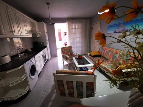 Balcony/Terrace, Kitchen or kitchenette, Living room