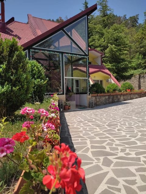 Property building, Facade/entrance, Garden view